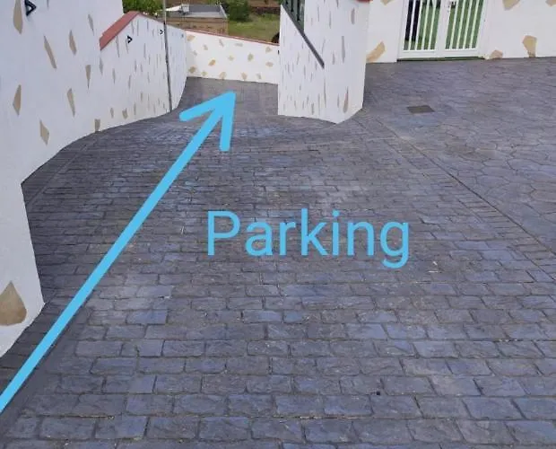 Casa Piramide 4 Wifi - Parking Y Terraza Privada Ferienhaus