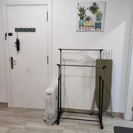 別荘 Casa Piramide 4 Wifi - Parking Y Terraza Privada