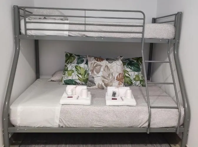 Casa Piramide 4 Wifi - Parking Y Terraza Privada 度假居