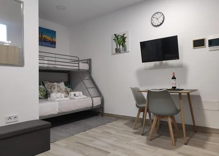 Casa Piramide 4 Wifi - Parking Y Terraza Privada 度假居 *