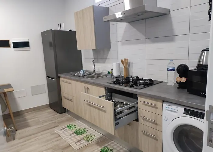 Casa Piramide 4 Wifi - Parking Y Terraza Privada 度假居